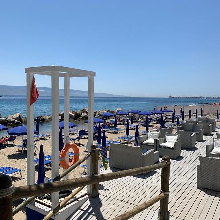 Bed And Beach Messina Buitenkant foto