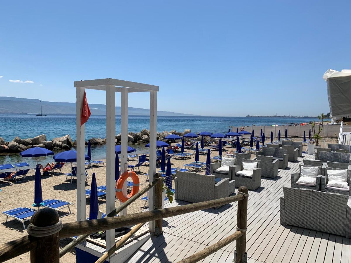 Bed And Beach Messina Buitenkant foto